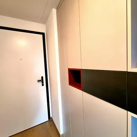 Zwirn New Free Parking *